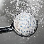 おすすめのシャワーヘッドはどれ？節水効果や塩素除去機能をろ材別に徹底比較