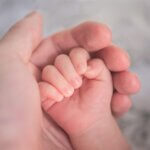 赤ちゃんのひっかき傷はミトンと爪やすりで予防すべし！